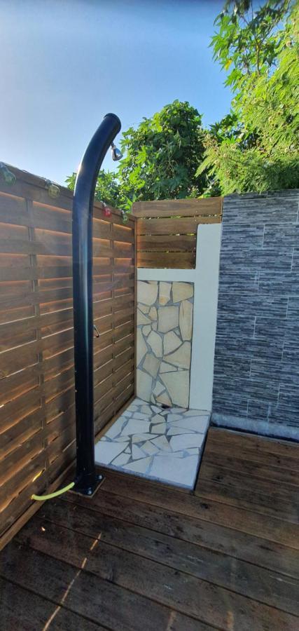 Courcelles "Chez Claudia "Charmant Logement Avec Jacuzzi Privatif En Toute Intimite Sur Belle Terrasse Exterieure En Bois Et Piscine מראה חיצוני תמונה