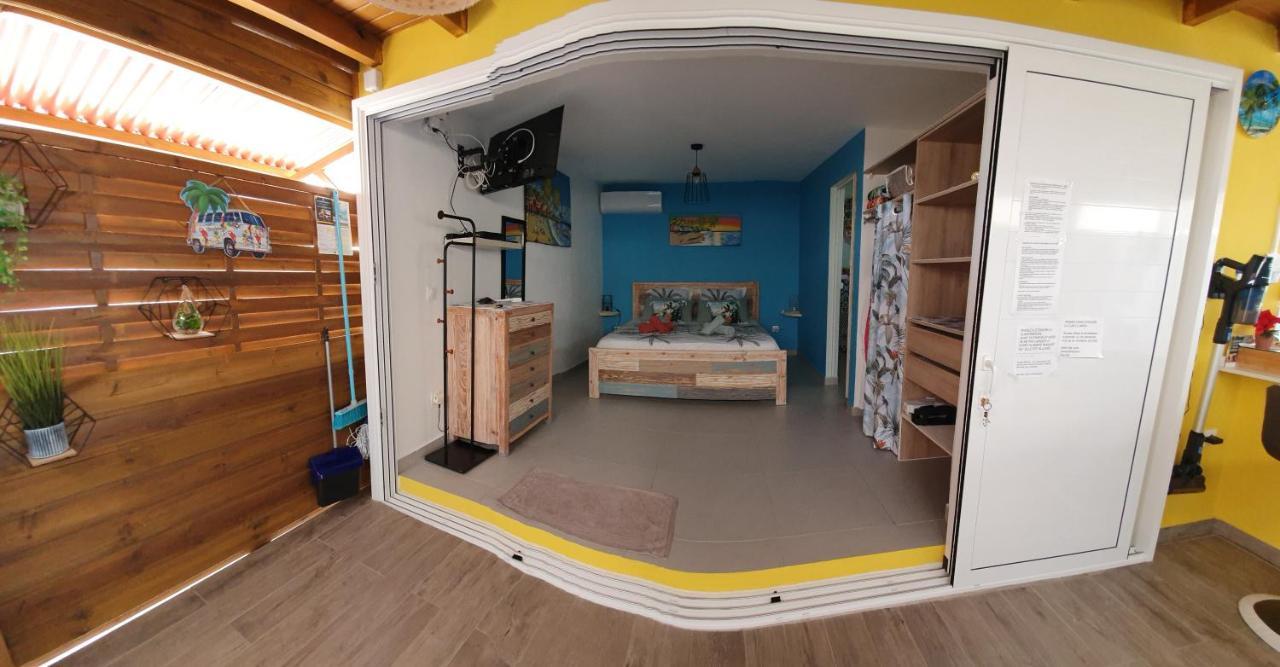 Courcelles "Chez Claudia "Charmant Logement Avec Jacuzzi Privatif En Toute Intimite Sur Belle Terrasse Exterieure En Bois Et Piscine מראה חיצוני תמונה
