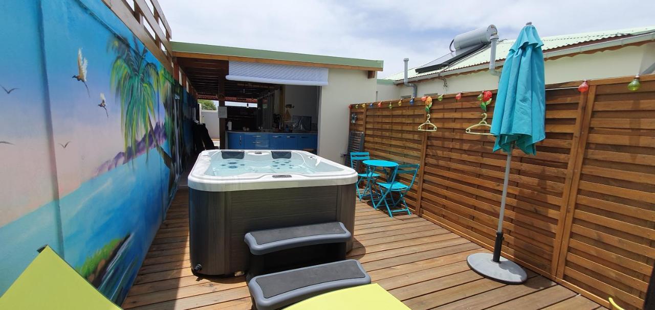 Courcelles "Chez Claudia "Charmant Logement Avec Jacuzzi Privatif En Toute Intimite Sur Belle Terrasse Exterieure En Bois Et Piscine מראה חיצוני תמונה